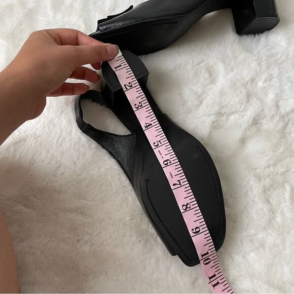 Etienne Aigner Leather Heels - Picture 6 of 7